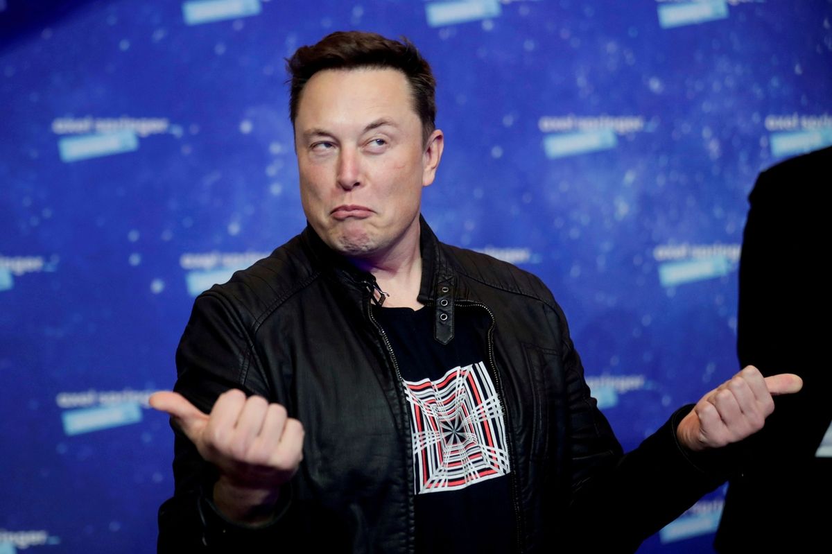 Tesla žádné bitcoiny neprodala, dušuje se Musk